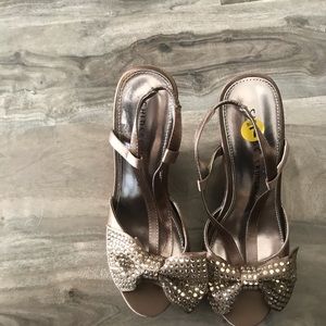 Chinese laundry wedges!